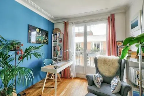 Appartement Spacieux Avec Balcon / Batignolles Paříž