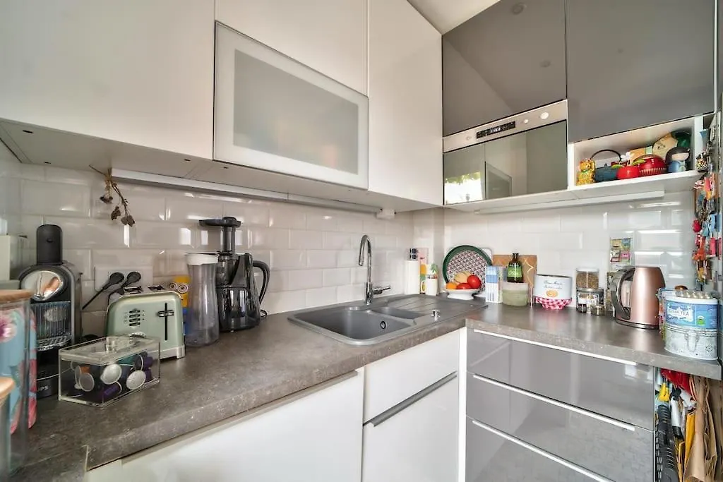 Apartmán Appartement Spacieux Avec Balcon / Batignolles Paříž