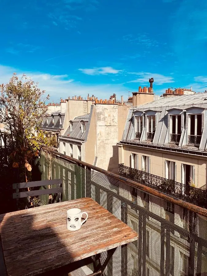 Appartement Spacieux Avec Balcon / Batignolles Paříž Francie
